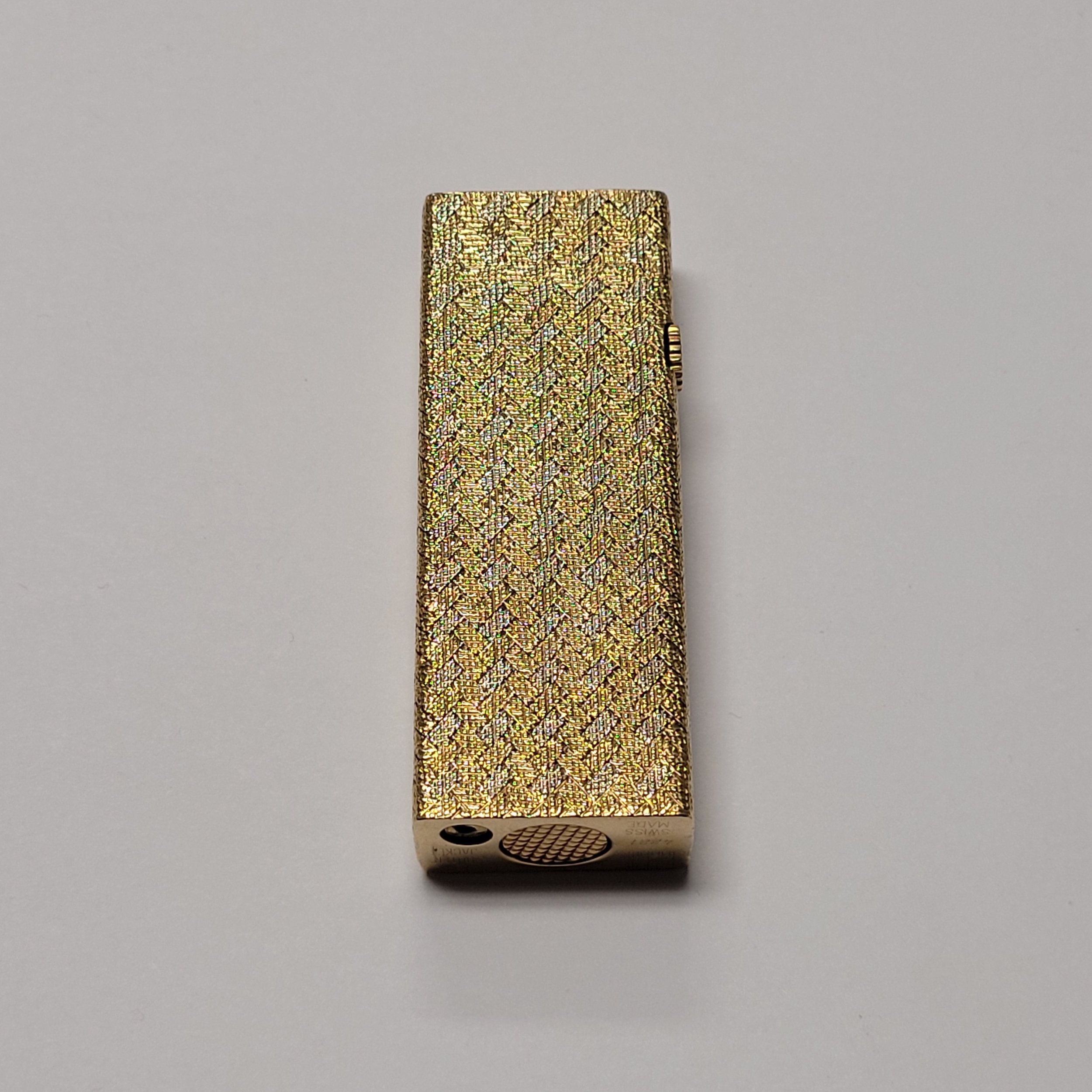 Alfred Dunhill Rollagas 18K Gold Outer Jacket Basket Weave — Elegant Lighters :: Selling & repairing high-end and vintage lighters since 1957! – S.T. Alfred Dunhill Rollagas 18K Gold Outer Jacket Basket Weave — Elegant Lighters :: Selling & repairing high-end and vintage lighters since 1957! – S.T.